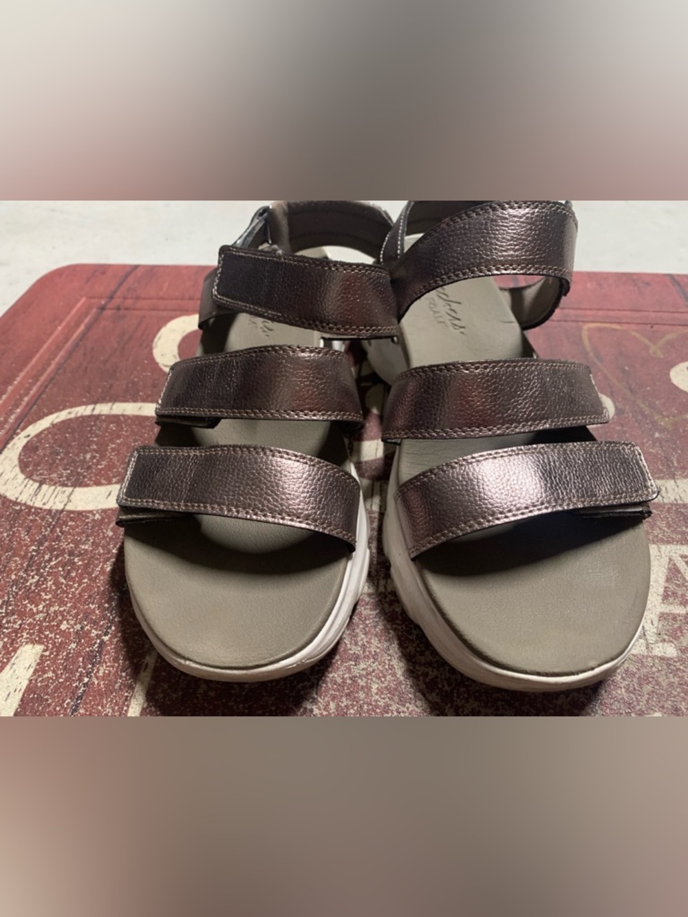 Women's size 10 sketchers Metallic Bronze Sport Sandals